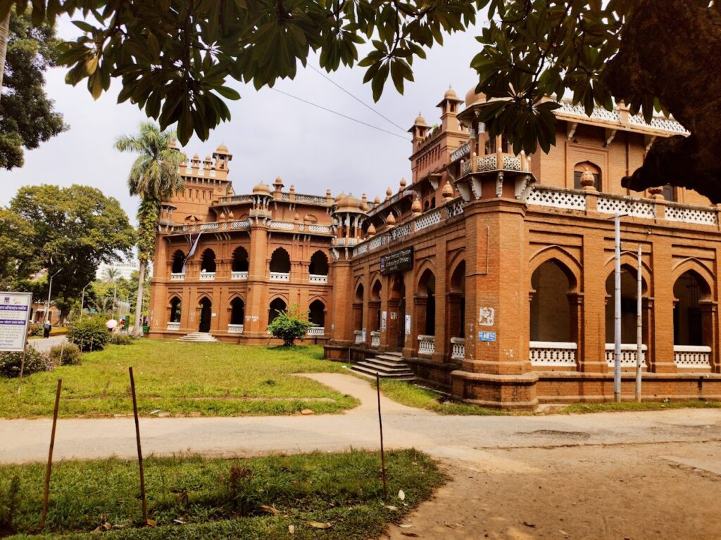 Dhaka university image